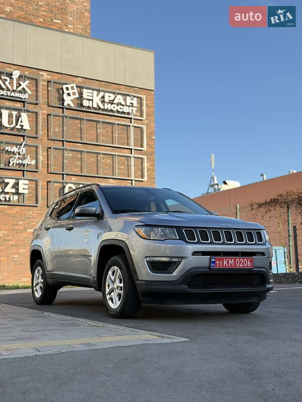 Внедорожник / Кроссовер Jeep Compass 2018 в Киеве фото 3 Внедорожник / Кроссовер Jeep Compass 2018 в Киеве