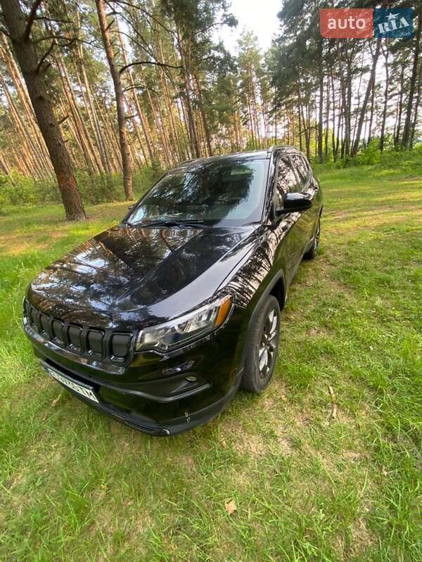 Внедорожник / Кроссовер Jeep Compass 2022 в Золочеве