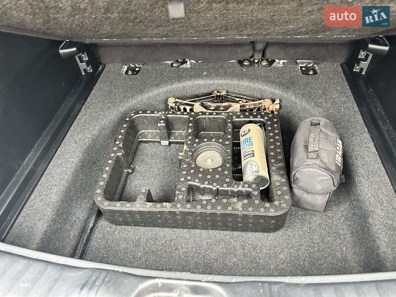 Позашляховик / Кросовер Jeep Compass 2017 в Полтаві фото 17 Позашляховик / Кросовер Jeep Compass 2017 в Полтаві