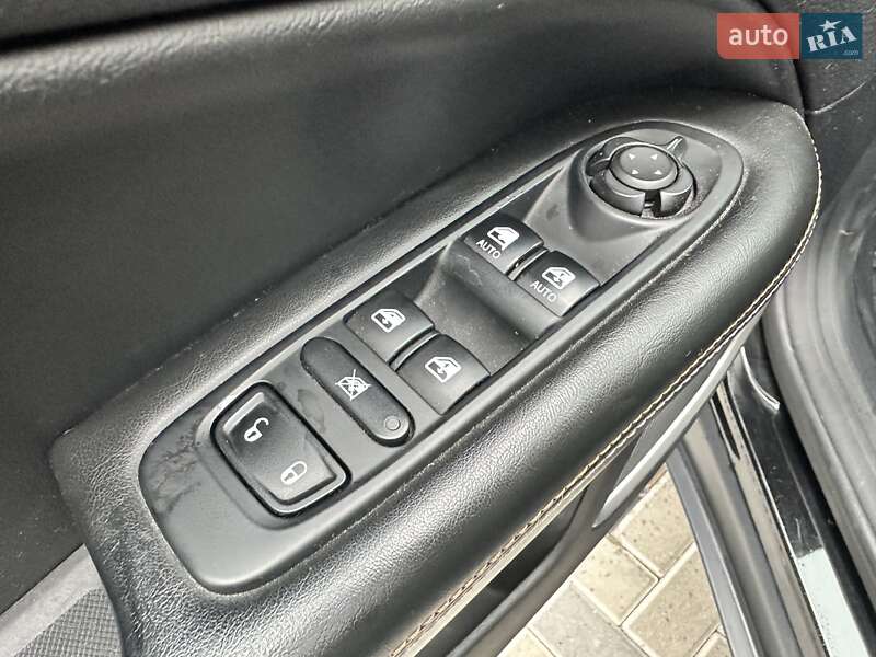Позашляховик / Кросовер Jeep Compass 2017 в Полтаві фото 28 Позашляховик / Кросовер Jeep Compass 2017 в Полтаві