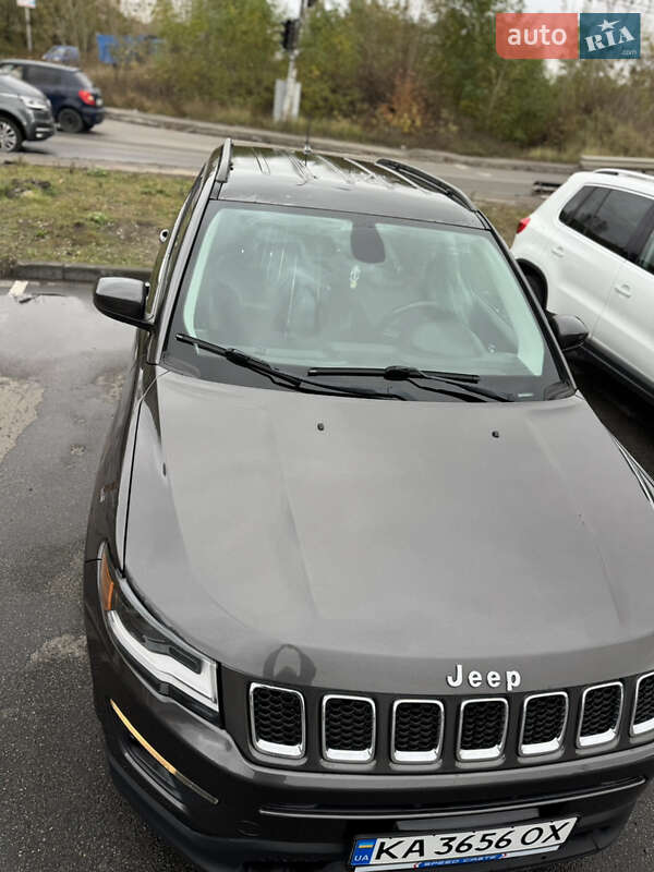 Внедорожник / Кроссовер Jeep Compass 2017 в Киеве фото 8 Внедорожник / Кроссовер Jeep Compass 2017 в Киеве