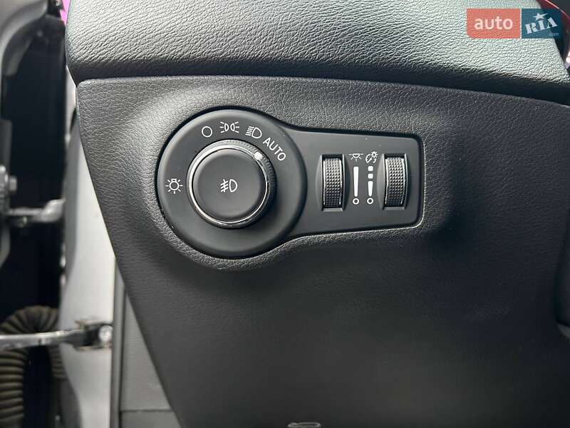 Позашляховик / Кросовер Jeep Compass 2019 в Києві фото 12 Позашляховик / Кросовер Jeep Compass 2019 в Києві