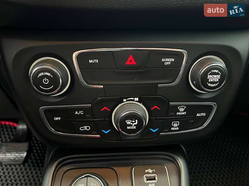 Позашляховик / Кросовер Jeep Compass 2019 в Києві фото 18 Позашляховик / Кросовер Jeep Compass 2019 в Києві