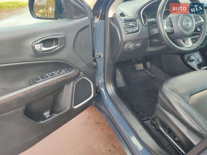 Внедорожник / Кроссовер Jeep Compass 2018 в Дубно