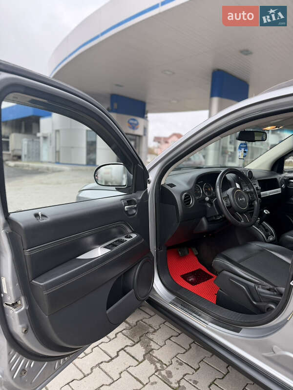 Внедорожник / Кроссовер Jeep Compass 2014 в Хмельницком