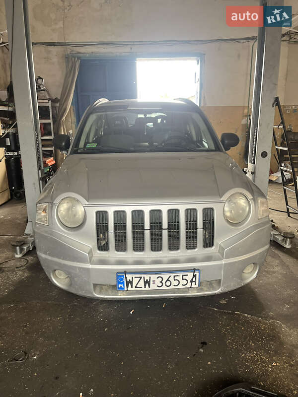 Внедорожник / Кроссовер Jeep Compass 2007 в Краматорске
