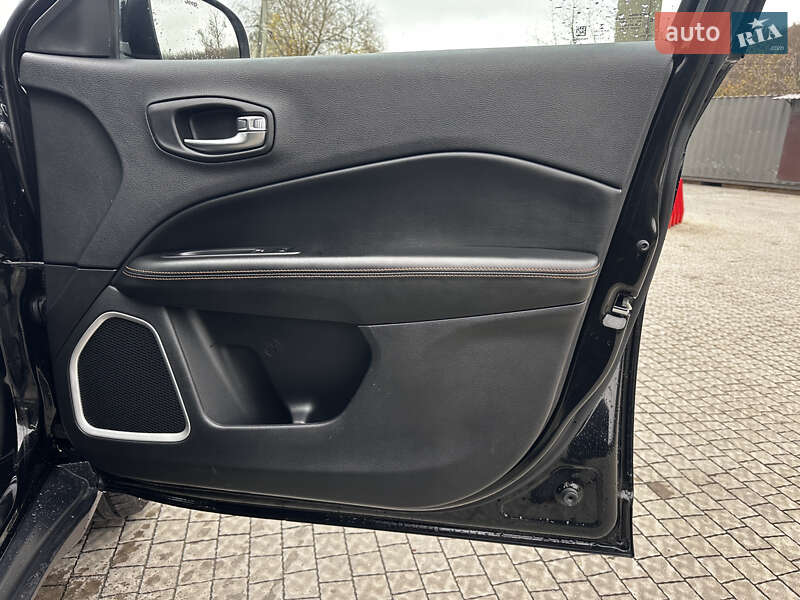 Внедорожник / Кроссовер Jeep Compass 2020 в Полтаве фото 43 Внедорожник / Кроссовер Jeep Compass 2020 в Полтаве