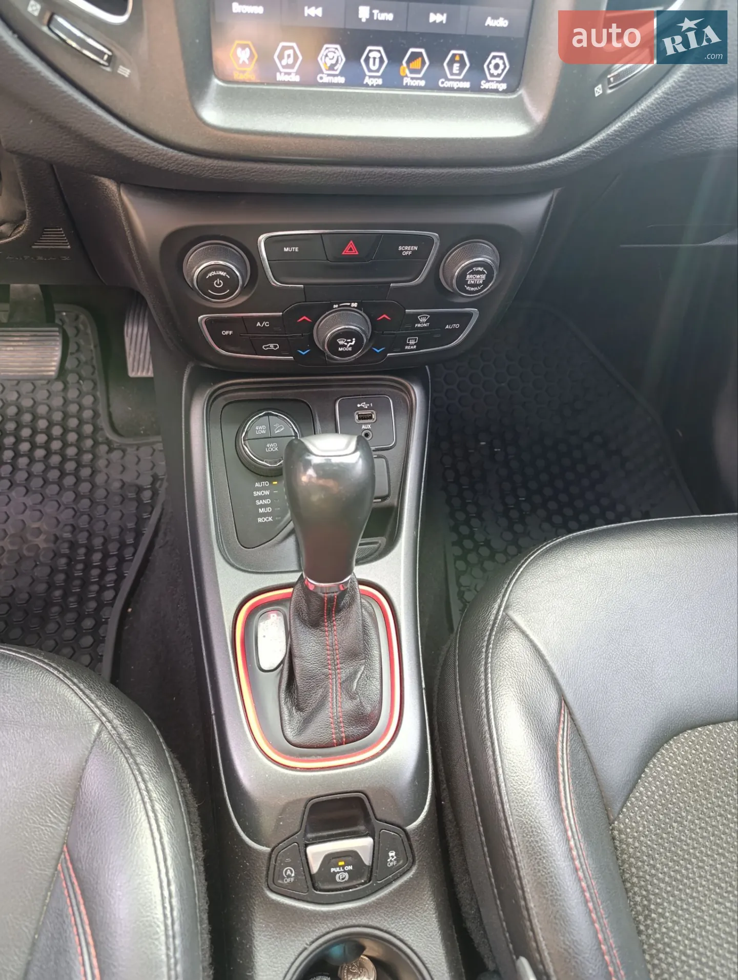 2019 Jeep Compass - мініатюра 39