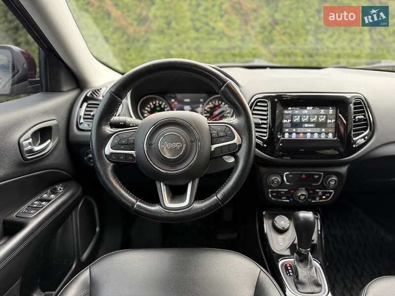 Внедорожник / Кроссовер Jeep Compass 2020 в Киеве