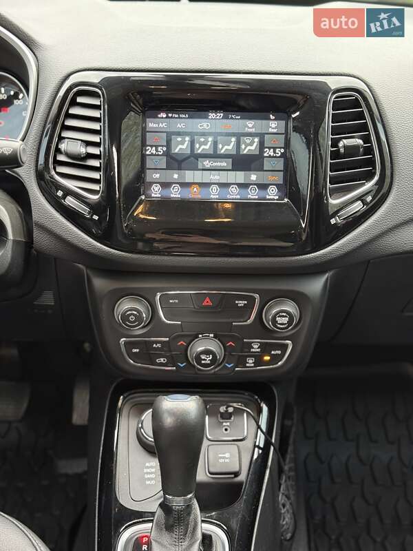 Внедорожник / Кроссовер Jeep Compass 2020 в Киеве