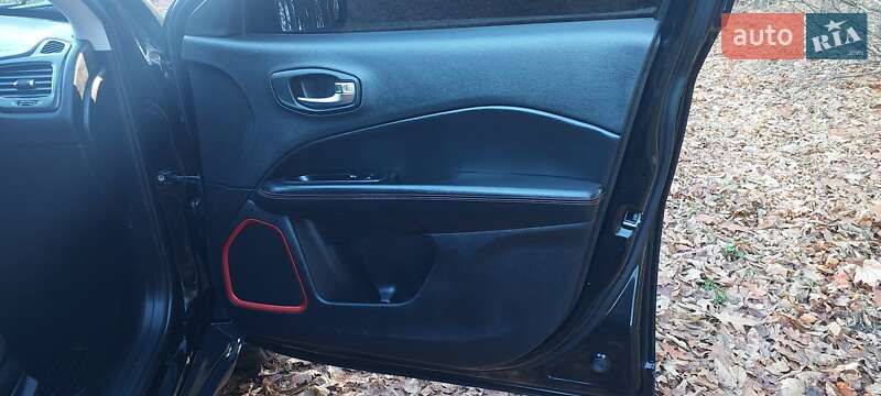 Позашляховик / Кросовер Jeep Compass 2017 в Дубні фото 22 Позашляховик / Кросовер Jeep Compass 2017 в Дубні