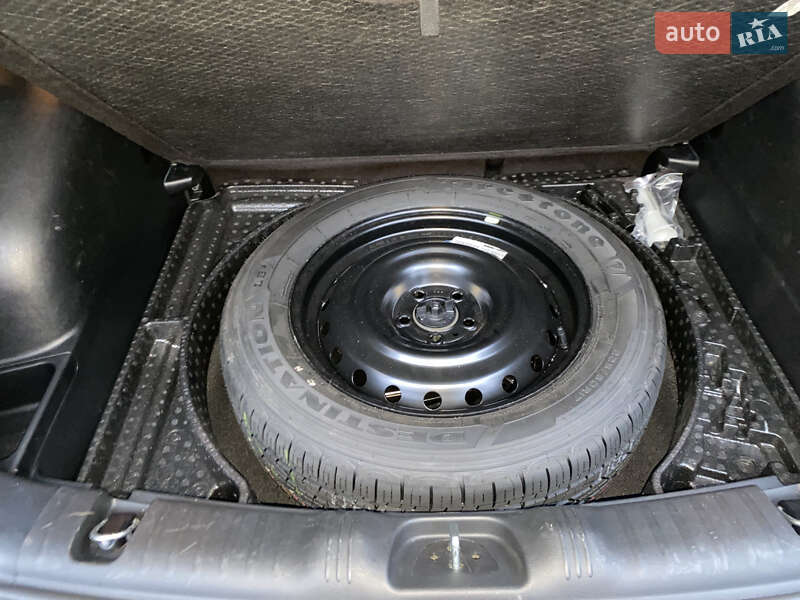 Позашляховик / Кросовер Jeep Compass 2020 в Києві фото 12 Позашляховик / Кросовер Jeep Compass 2020 в Києві
