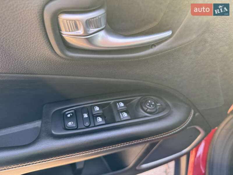 Внедорожник / Кроссовер Jeep Compass 2017 в Ровно фото 17 Внедорожник / Кроссовер Jeep Compass 2017 в Ровно