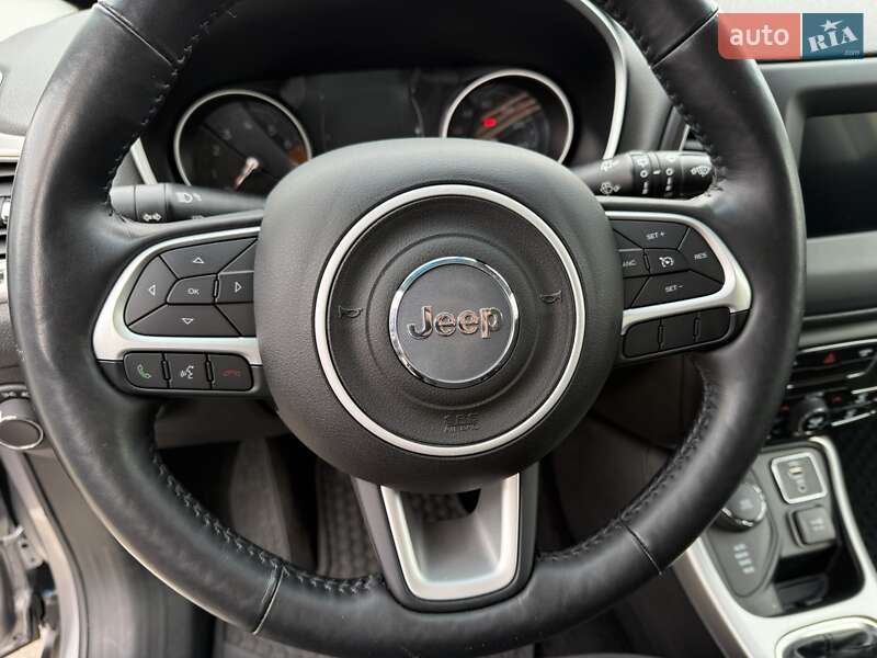 Внедорожник / Кроссовер Jeep Compass 2018 в Киеве