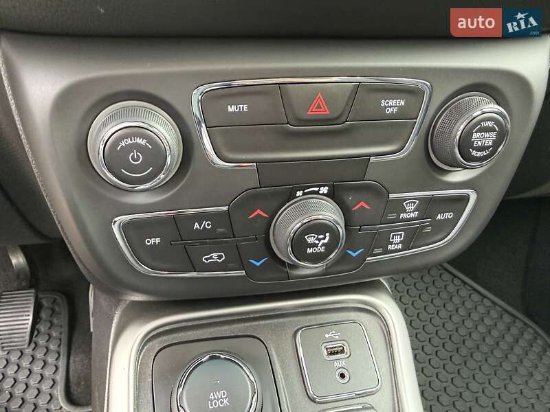 Внедорожник / Кроссовер Jeep Compass 2018 в Киеве