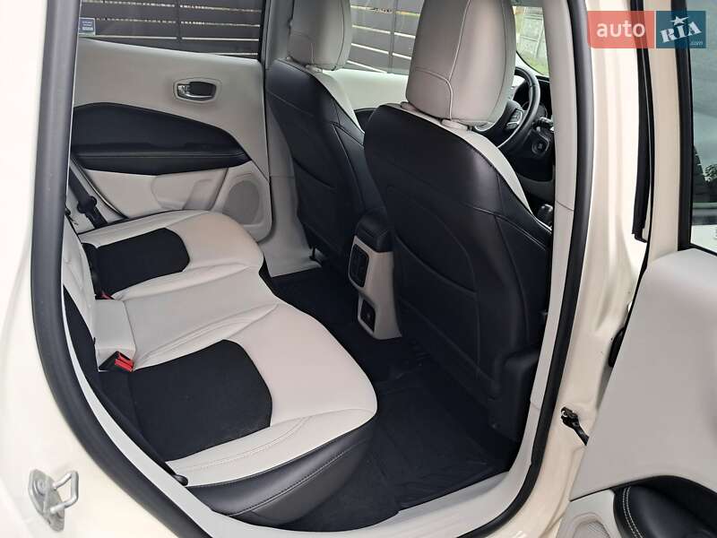 Позашляховик / Кросовер Jeep Compass 2018 в Черкасах фото 25 Позашляховик / Кросовер Jeep Compass 2018 в Черкасах