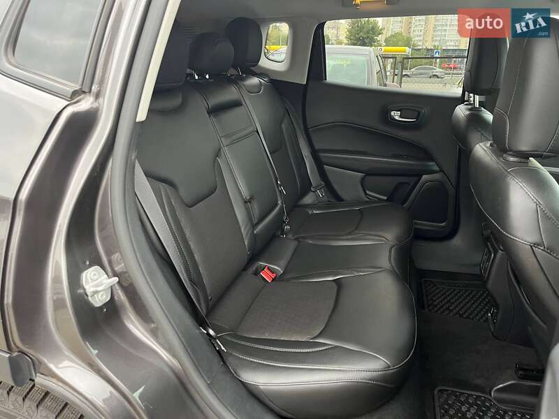 Внедорожник / Кроссовер Jeep Compass 2018 в Киеве