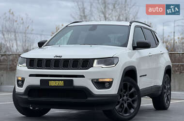 Внедорожник / Кроссовер Jeep Compass 2021 в Киеве