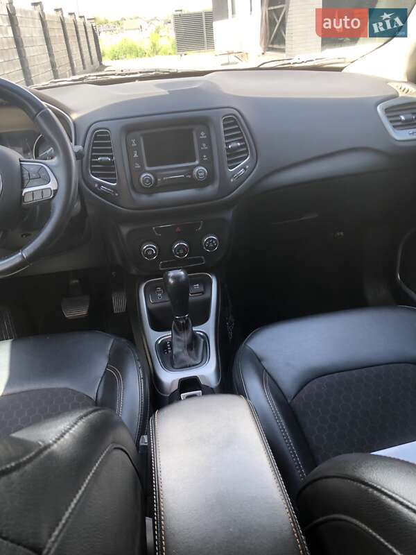 Внедорожник / Кроссовер Jeep Compass 2018 в Ровно