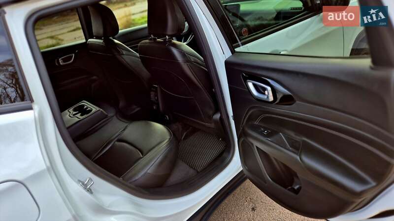 Внедорожник / Кроссовер Jeep Compass 2024 в Днепре