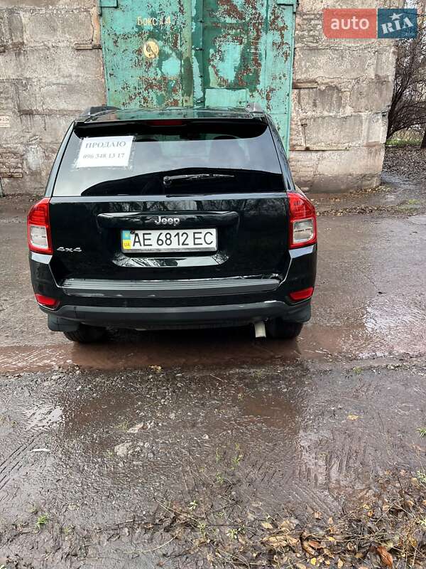 Внедорожник / Кроссовер Jeep Compass 2012 в Кривом Роге