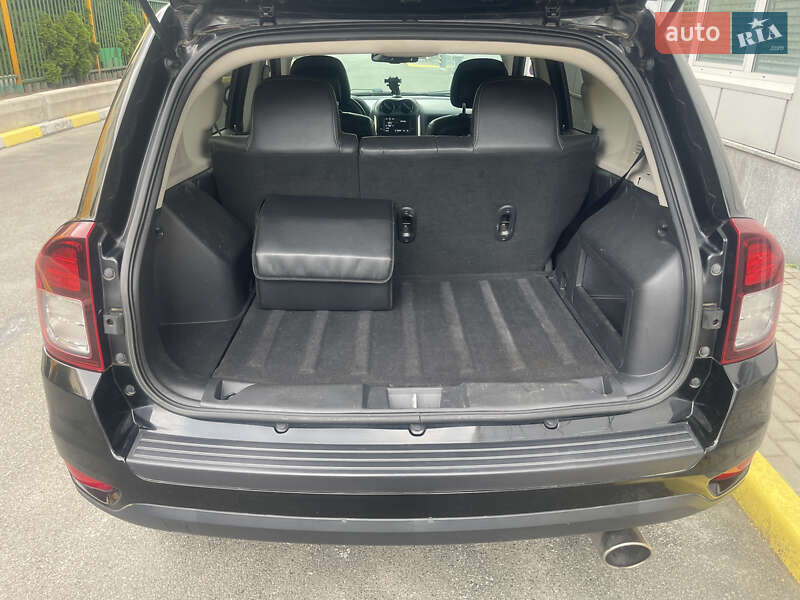 Позашляховик / Кросовер Jeep Compass 2014 в Києві