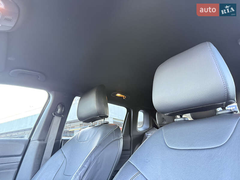 Позашляховик / Кросовер Jeep Compass 2023 в Києві фото 24 Позашляховик / Кросовер Jeep Compass 2023 в Києві