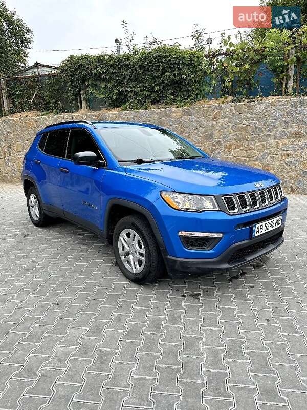 Внедорожник / Кроссовер Jeep Compass 2017 в Виннице