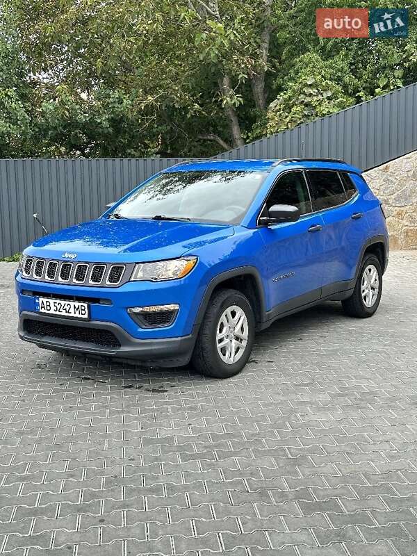 Внедорожник / Кроссовер Jeep Compass 2017 в Виннице