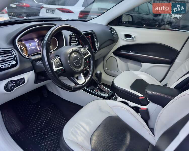 Внедорожник / Кроссовер Jeep Compass 2019 в Киеве