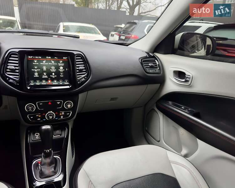 Внедорожник / Кроссовер Jeep Compass 2019 в Киеве