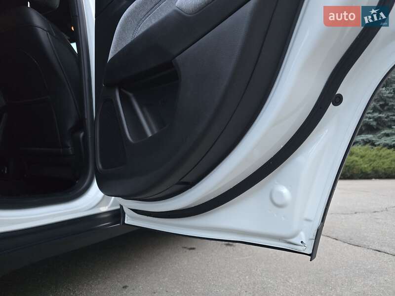 Внедорожник / Кроссовер Jeep Compass 2023 в Полтаве