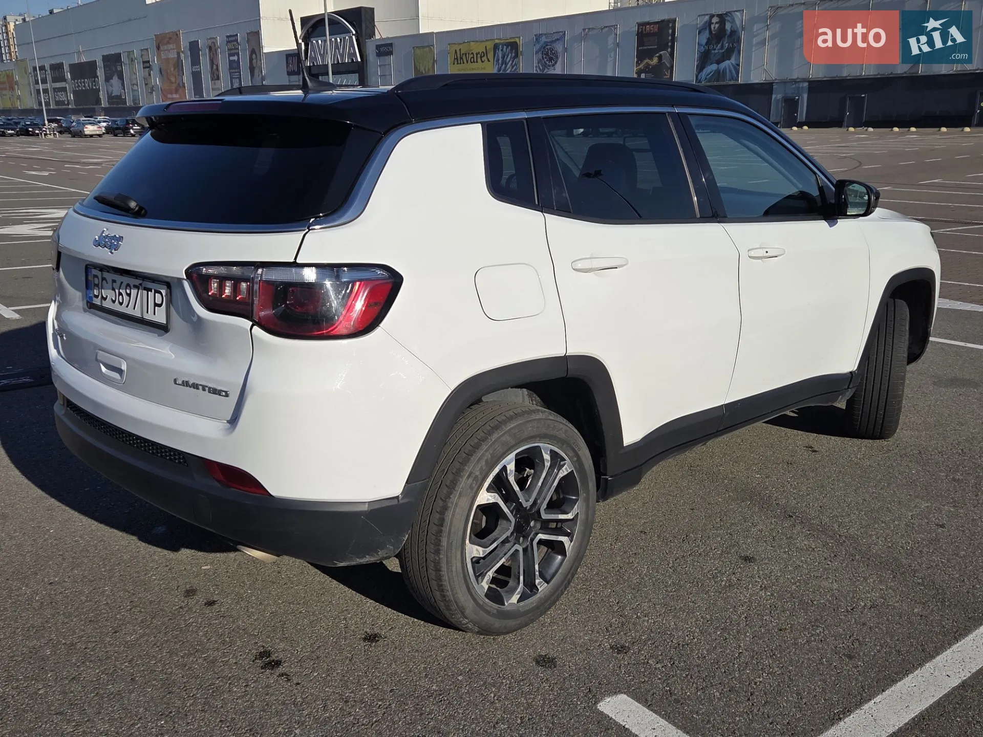 2022 Jeep Compass - мініатюра 9
