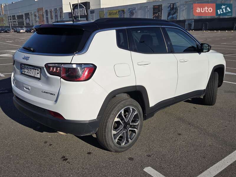 Внедорожник / Кроссовер Jeep Compass 2022 в Киеве