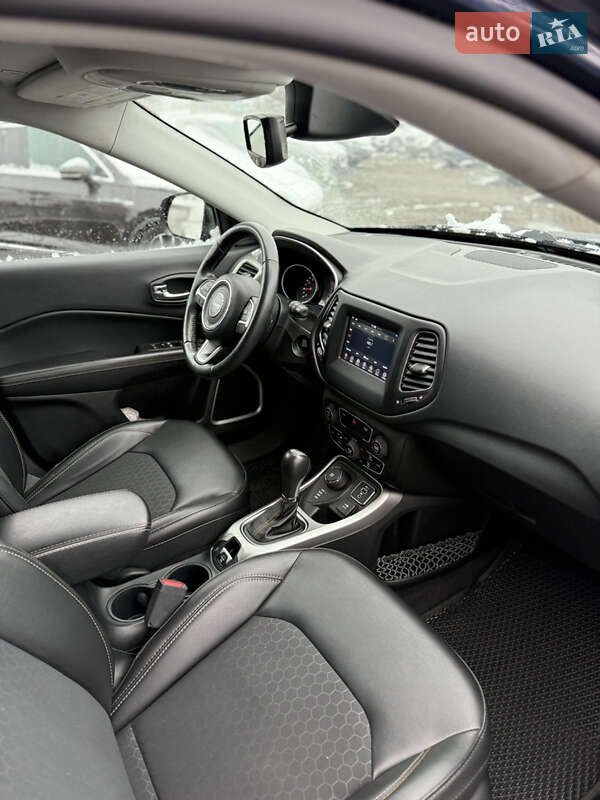 Внедорожник / Кроссовер Jeep Compass 2019 в Ровно