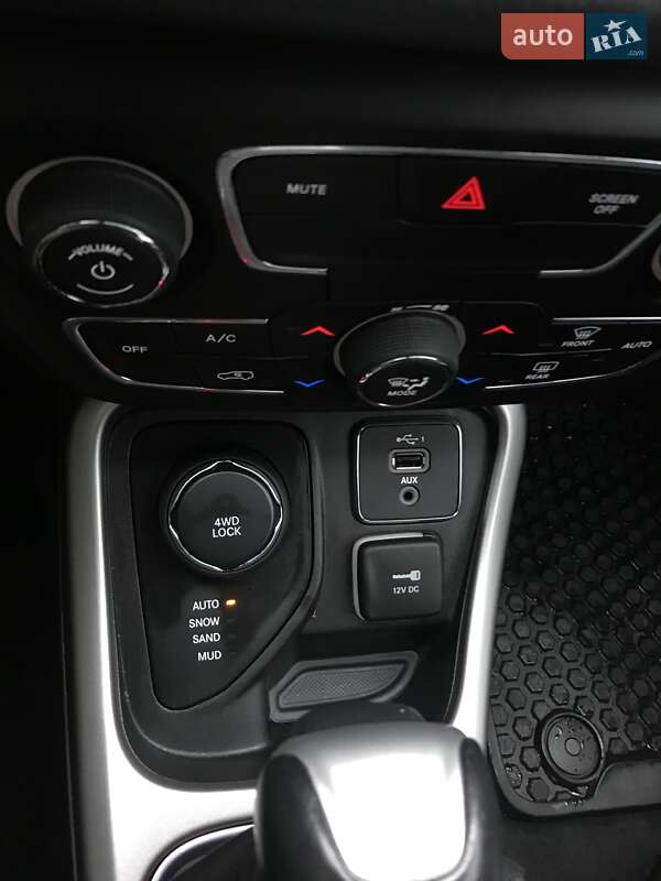 Внедорожник / Кроссовер Jeep Compass 2019 в Киеве