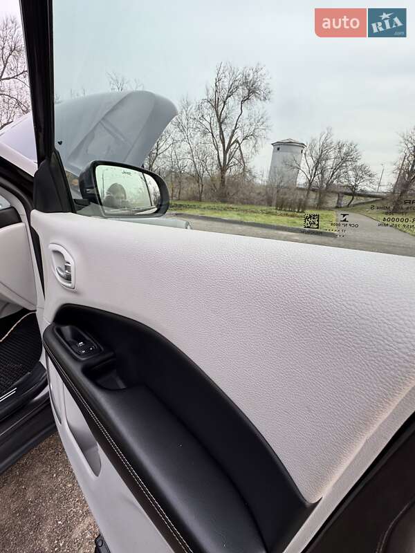 Внедорожник / Кроссовер Jeep Compass 2017 в Кривом Роге