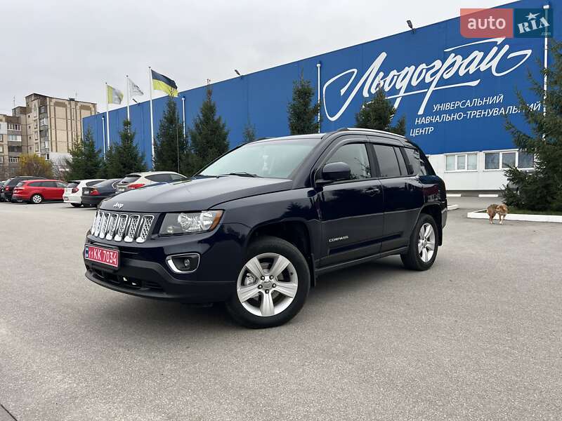 Внедорожник / Кроссовер Jeep Compass 2015 в Богуславе