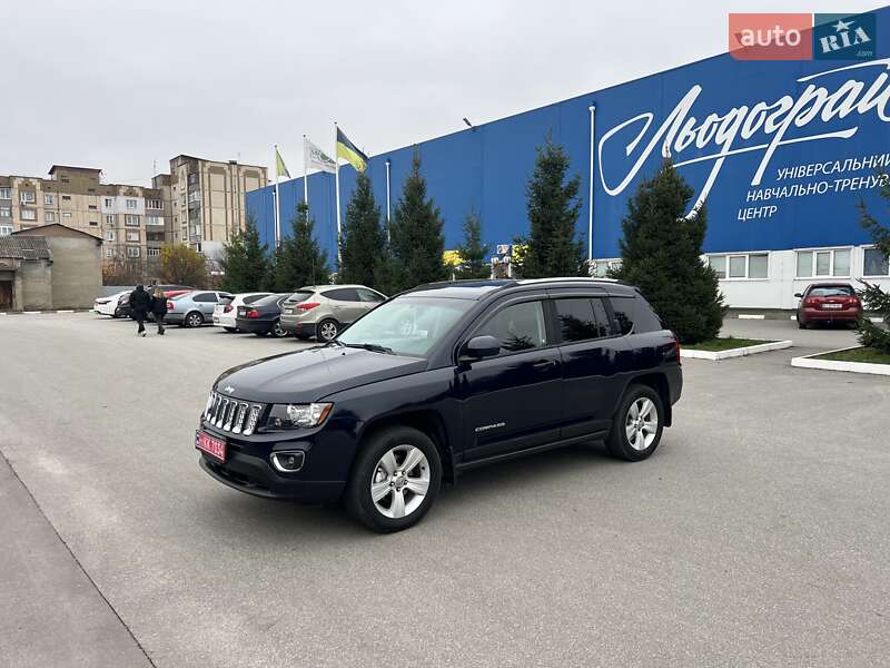 Внедорожник / Кроссовер Jeep Compass 2015 в Богуславе