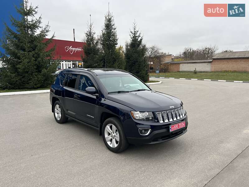Внедорожник / Кроссовер Jeep Compass 2015 в Богуславе