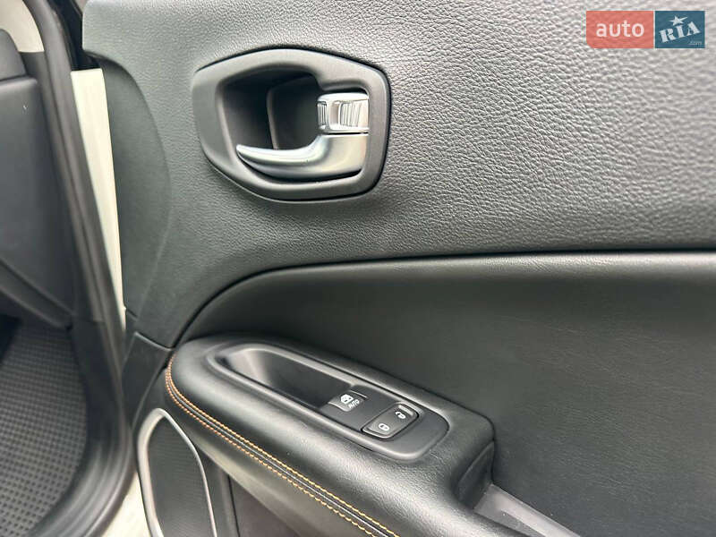 Позашляховик / Кросовер Jeep Compass 2018 в Києві