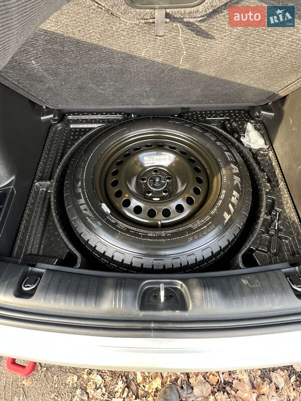 Внедорожник / Кроссовер Jeep Compass 2023 в Киеве