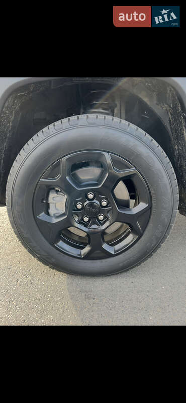 Внедорожник / Кроссовер Jeep Compass 2023 в Киеве