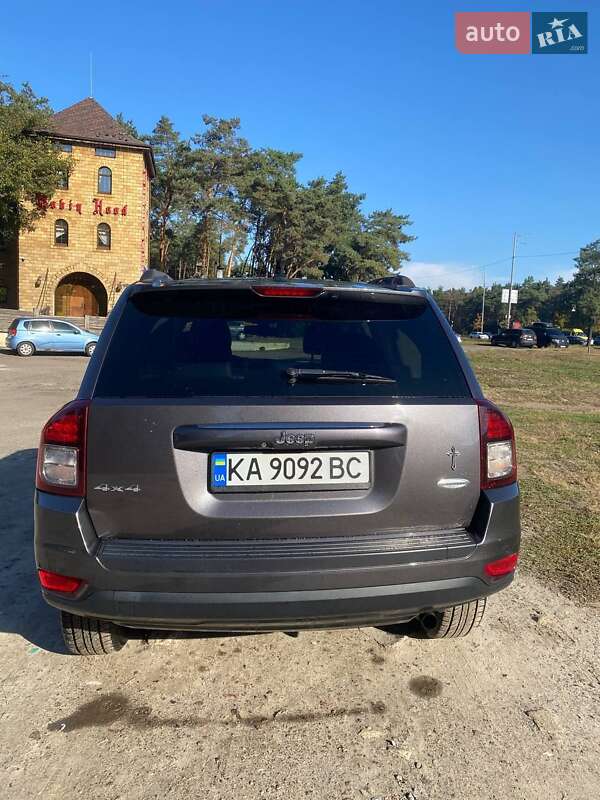 Внедорожник / Кроссовер Jeep Compass 2014 в Киеве