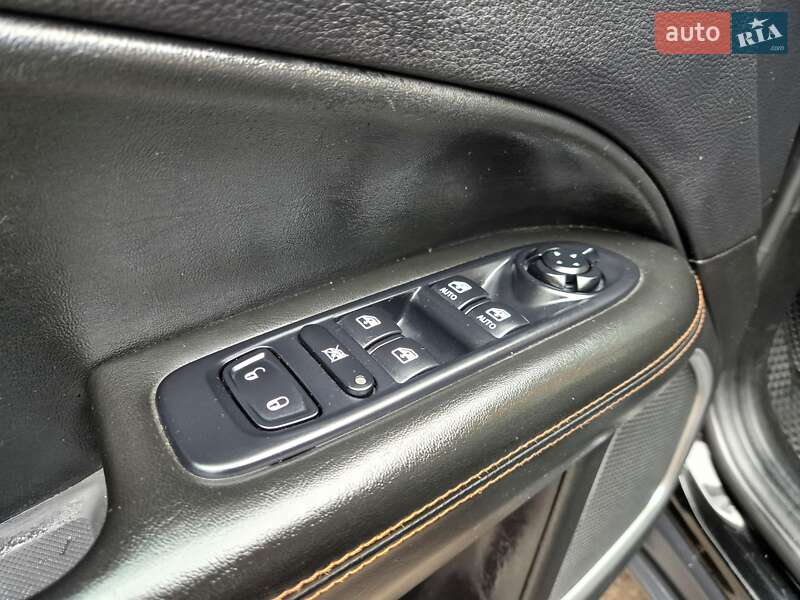 Внедорожник / Кроссовер Jeep Compass 2018 в Киеве фото 16 Внедорожник / Кроссовер Jeep Compass 2018 в Киеве