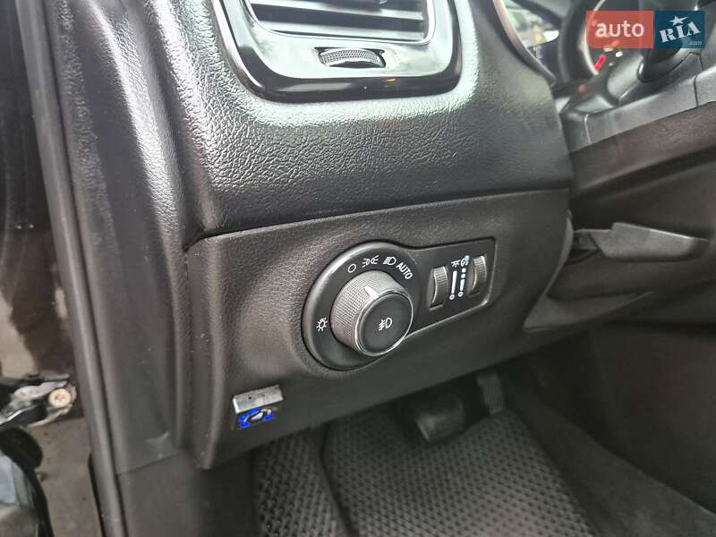 Внедорожник / Кроссовер Jeep Compass 2018 в Киеве фото 20 Внедорожник / Кроссовер Jeep Compass 2018 в Киеве