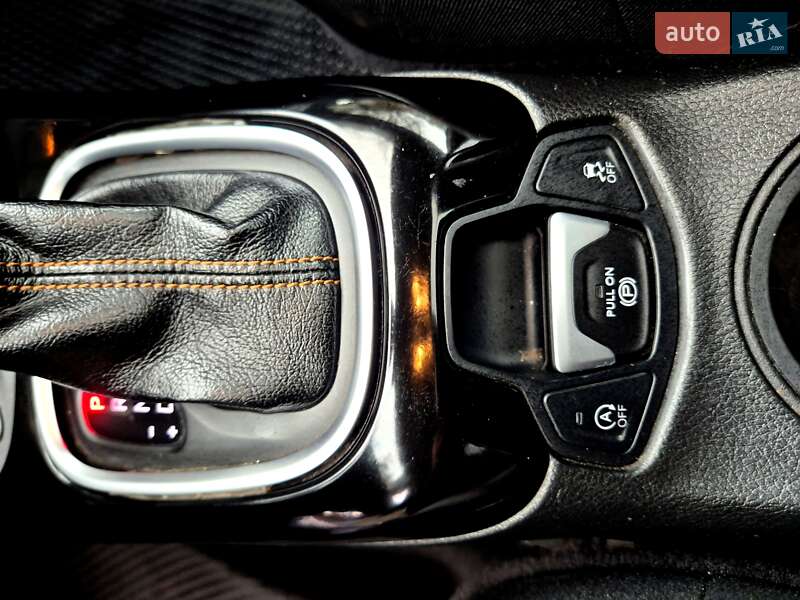 Внедорожник / Кроссовер Jeep Compass 2018 в Киеве фото 26 Внедорожник / Кроссовер Jeep Compass 2018 в Киеве