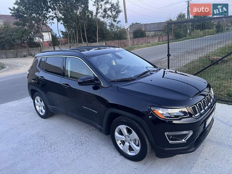 Внедорожник / Кроссовер Jeep Compass 2017 в Ужгороде