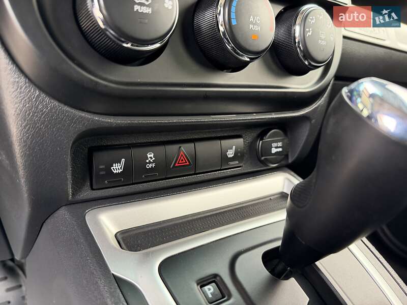 Внедорожник / Кроссовер Jeep Compass 2014 в Киеве