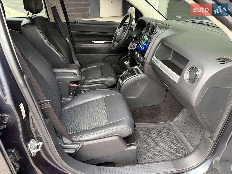 Внедорожник / Кроссовер Jeep Compass 2014 в Киеве